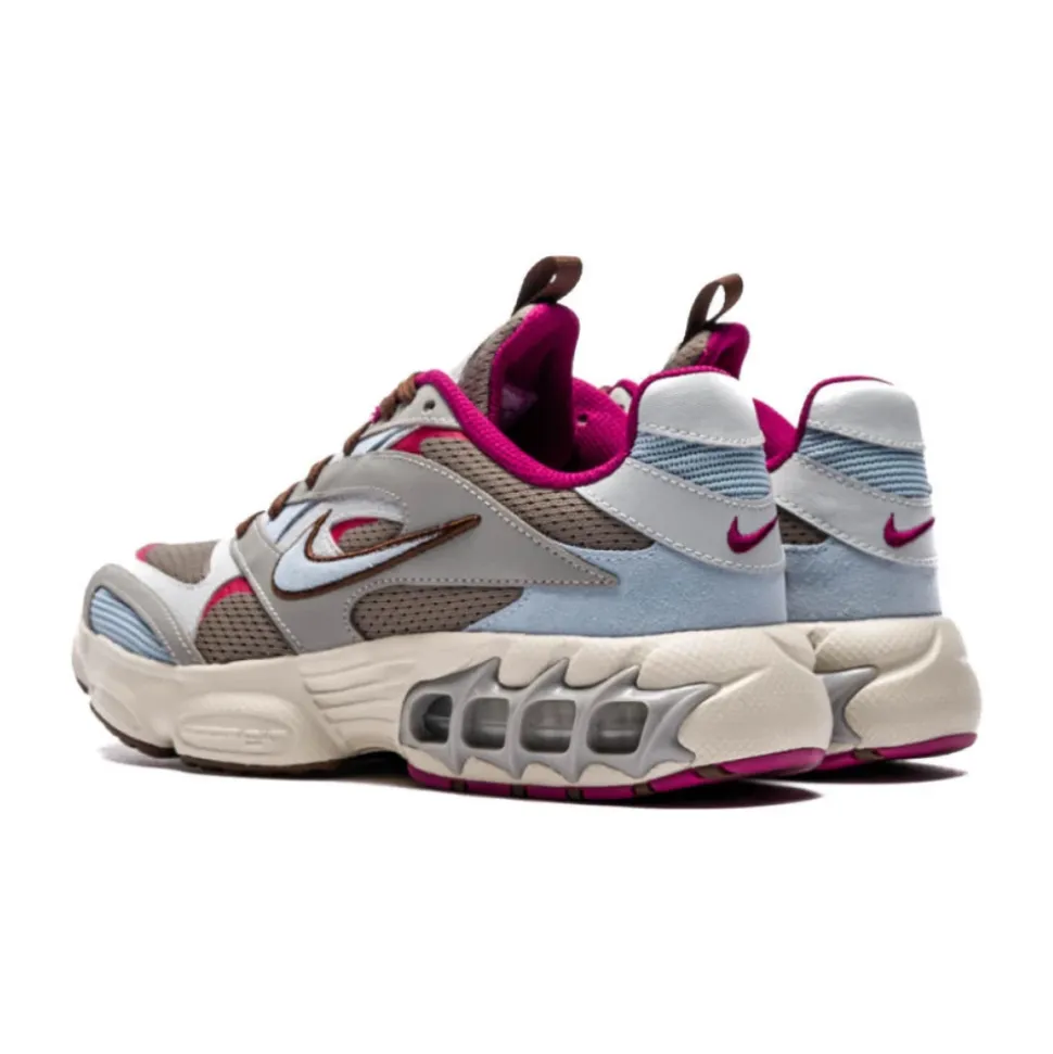 Air Zoom Fire Sneakers
