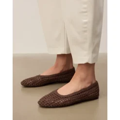 Ballerines ajourées en daim