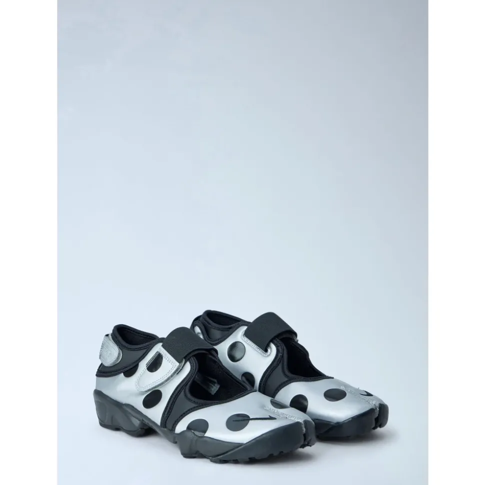 Baskets Air Rift Pois