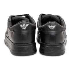 Baskets en cuir avec logo gaufré et panneau contrastant