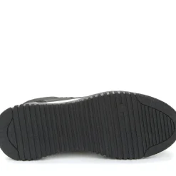 black casual closed leisure