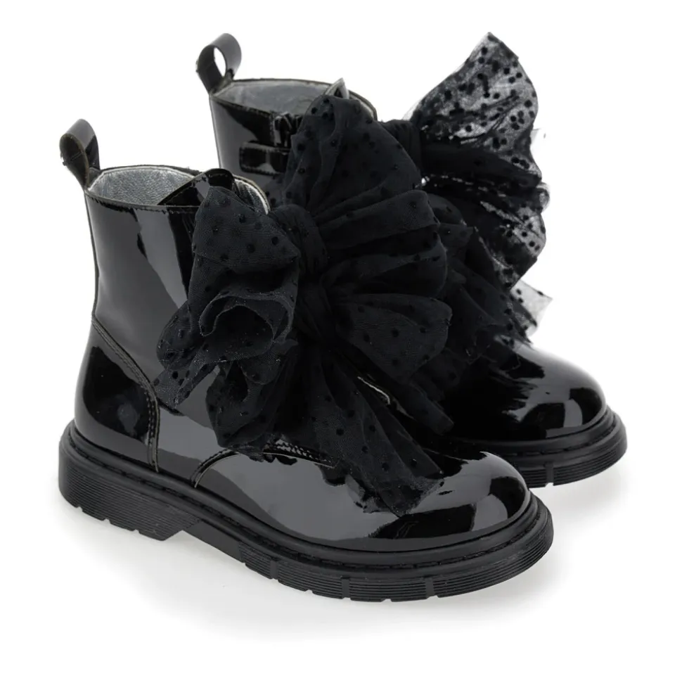 Bottines à brides en cuir verni