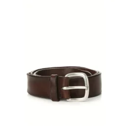 Ceinture en cuir avec boucle argentée