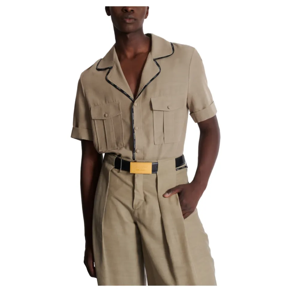 Ceinture en cuir avec épingle à nourrice