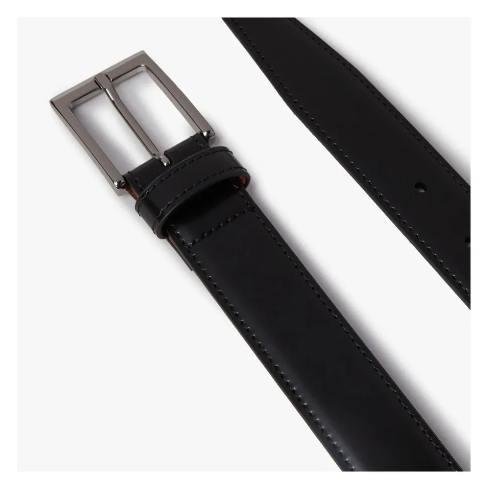 Ceinture habillée en cuir à boucle argentée