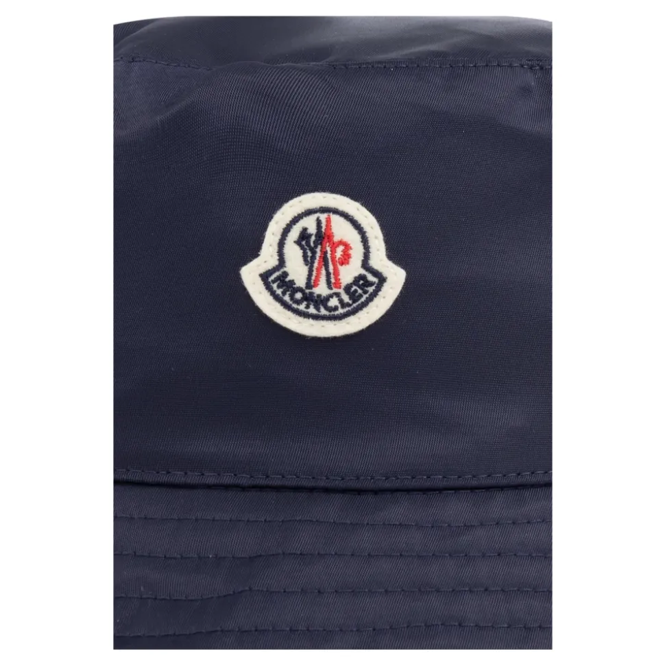 Chapeau avec écusson logo