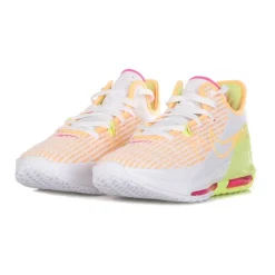 Chaussure de basketball Lebron Witness 6