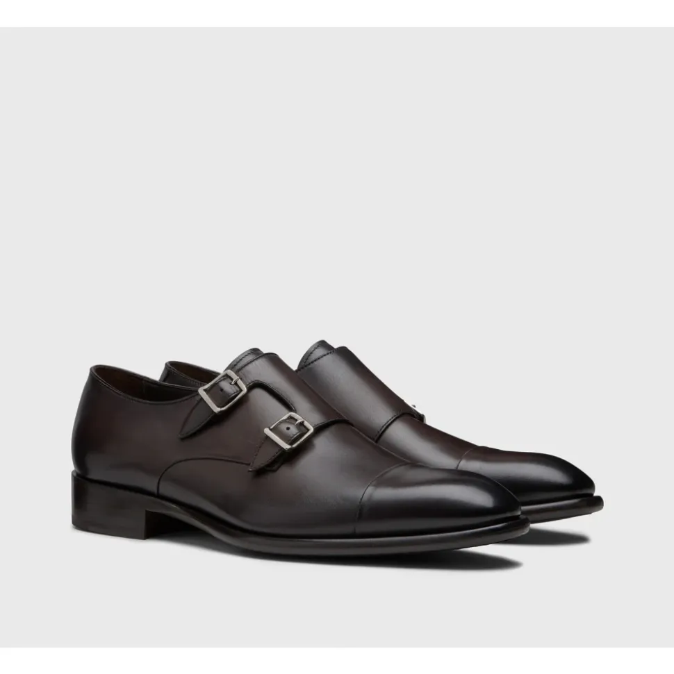 Chaussure à double boucle