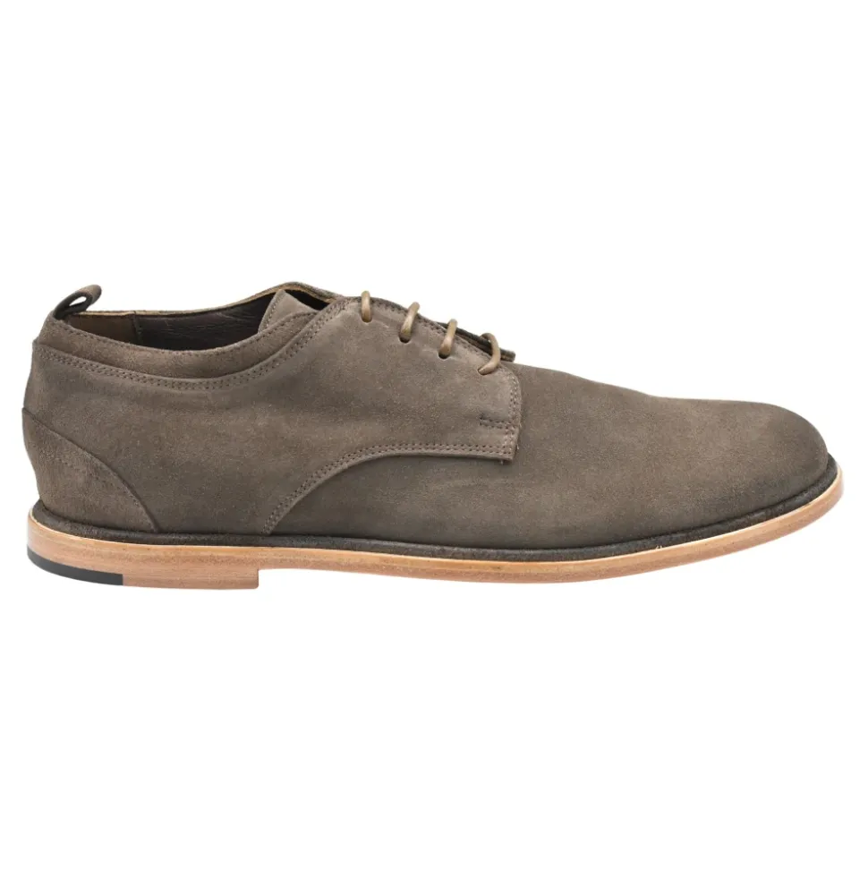 Chaussure à lacets