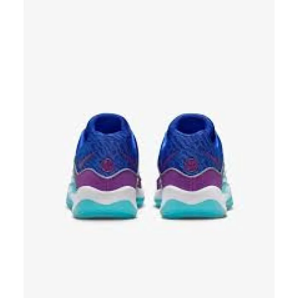 Chaussures de basketball KD16