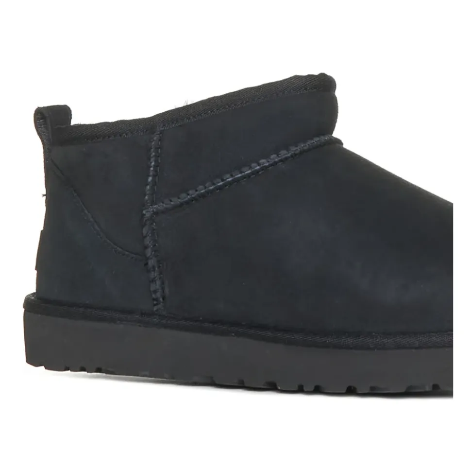 Classic Ultra Mini Boot