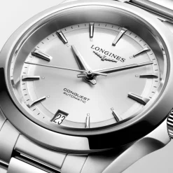 CONQUEST Cadran Argent Rayons de Soleil Montre en Acier
