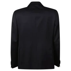 Costume à un bouton