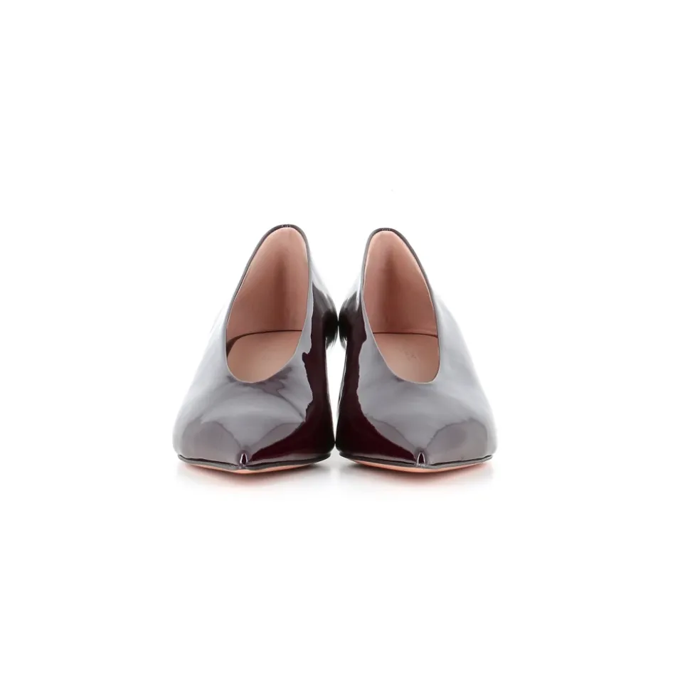 Décollette Babouche Kitten Heel