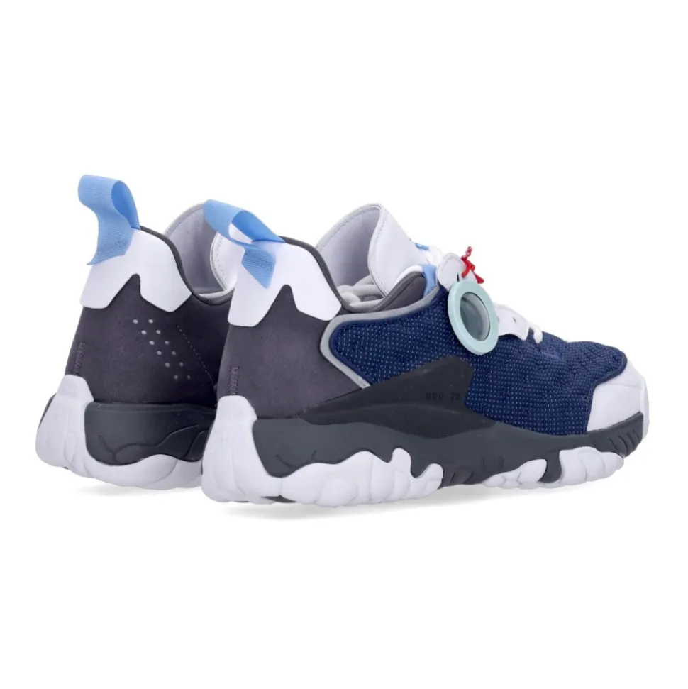 Delta 2x Clot Low Shoe Collaboration
