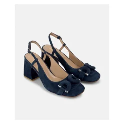 Détail de chaussure à talon