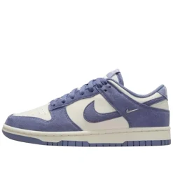 Dunk Low Mini Swoosh