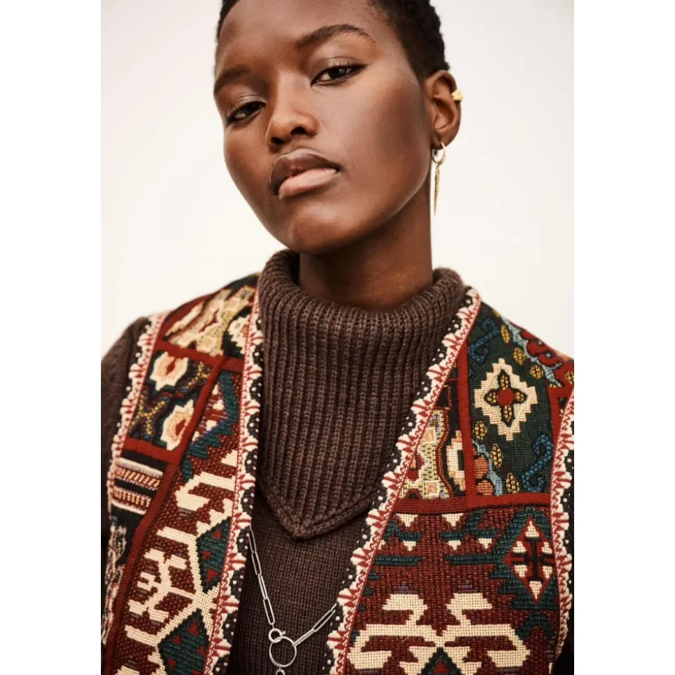 Elton Jacquard Vest