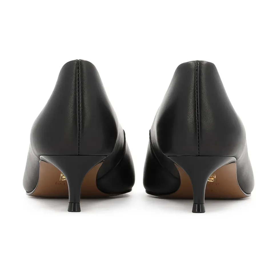 Escarpins noirs en cuir à petit talon