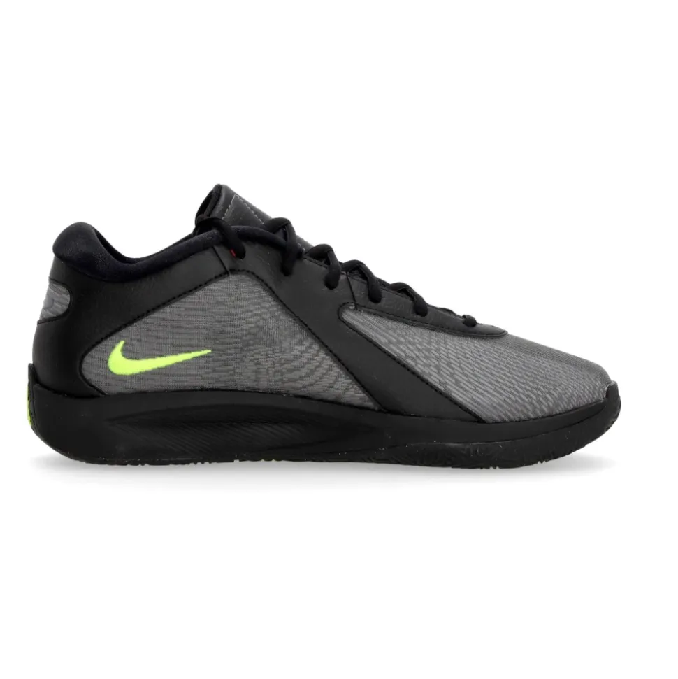 Giannis Freak 6 Chaussures de Basket Noir