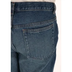 Jean en Denim avec Micro Déchirures