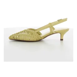 Kathryn Pump