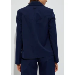 Lara Blazer
