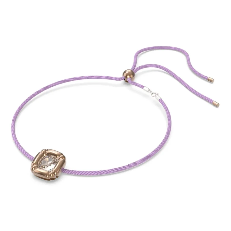 Élégant collier avec pendentif coussin