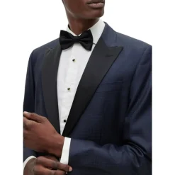 Élégante robe smoking