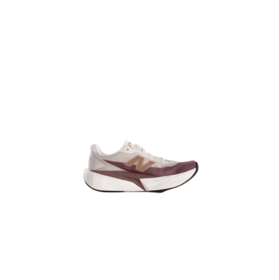 Logo Sneakers Tissu Caoutchouc Détails Coupe Régulière