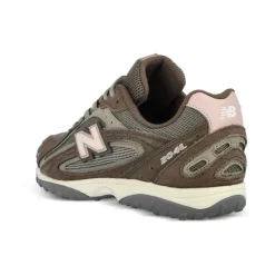 204L Sneakers