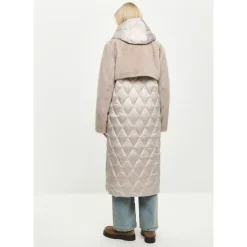 Manteau matelassé en fausse fourrure perle avec ceinture