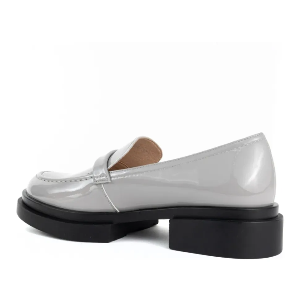 Mocassins Fermés Élégants Gris Femme