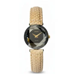 Montre avec oxydes de zirconium