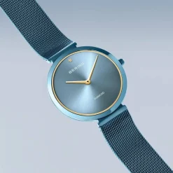 Montre pour femme Charity 32 mm 3 ATM Verre de saphir Slim Design Bracelet Milanais 18132-Charity1