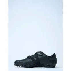 Mostro Perf Sneakers