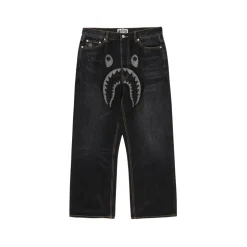 Pantalon en Denim Coupe Droite Shark