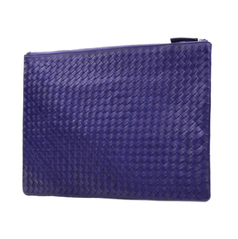 Pochette en cuir tressé à la main en violet intense