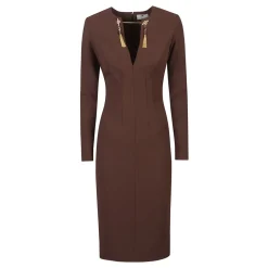 Robe légère en crêpe avec chaîne de bijoux