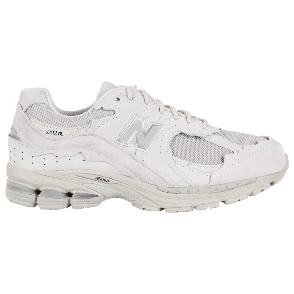 2002R Sneakers