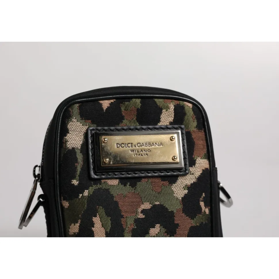 Sac bandoulière à motif léopard jacquard et plaque logo