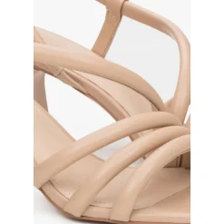 Sandales à Brides Beige à Talons