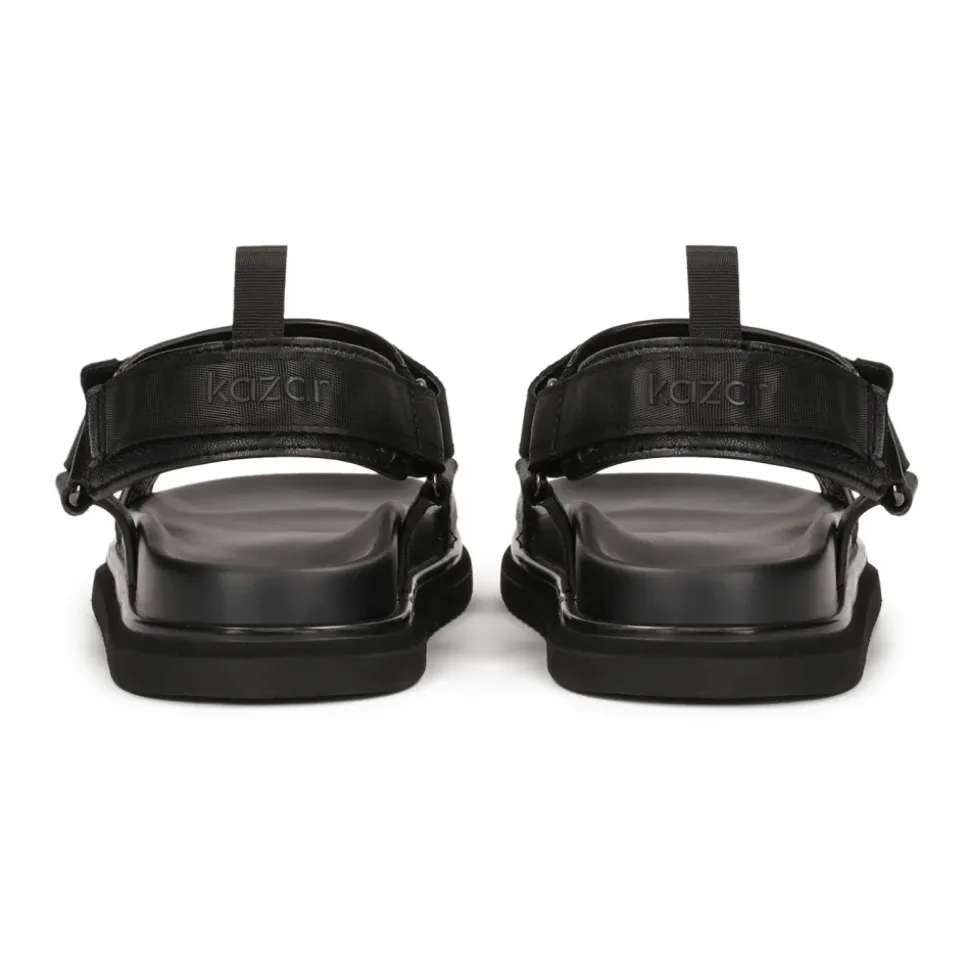 Sandales noires en cuir avec des sangles en velcro