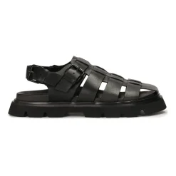 Sandales noires en cuir avec orteils couverts