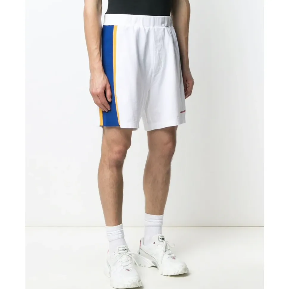 Short de sport à bandes latérales et logo