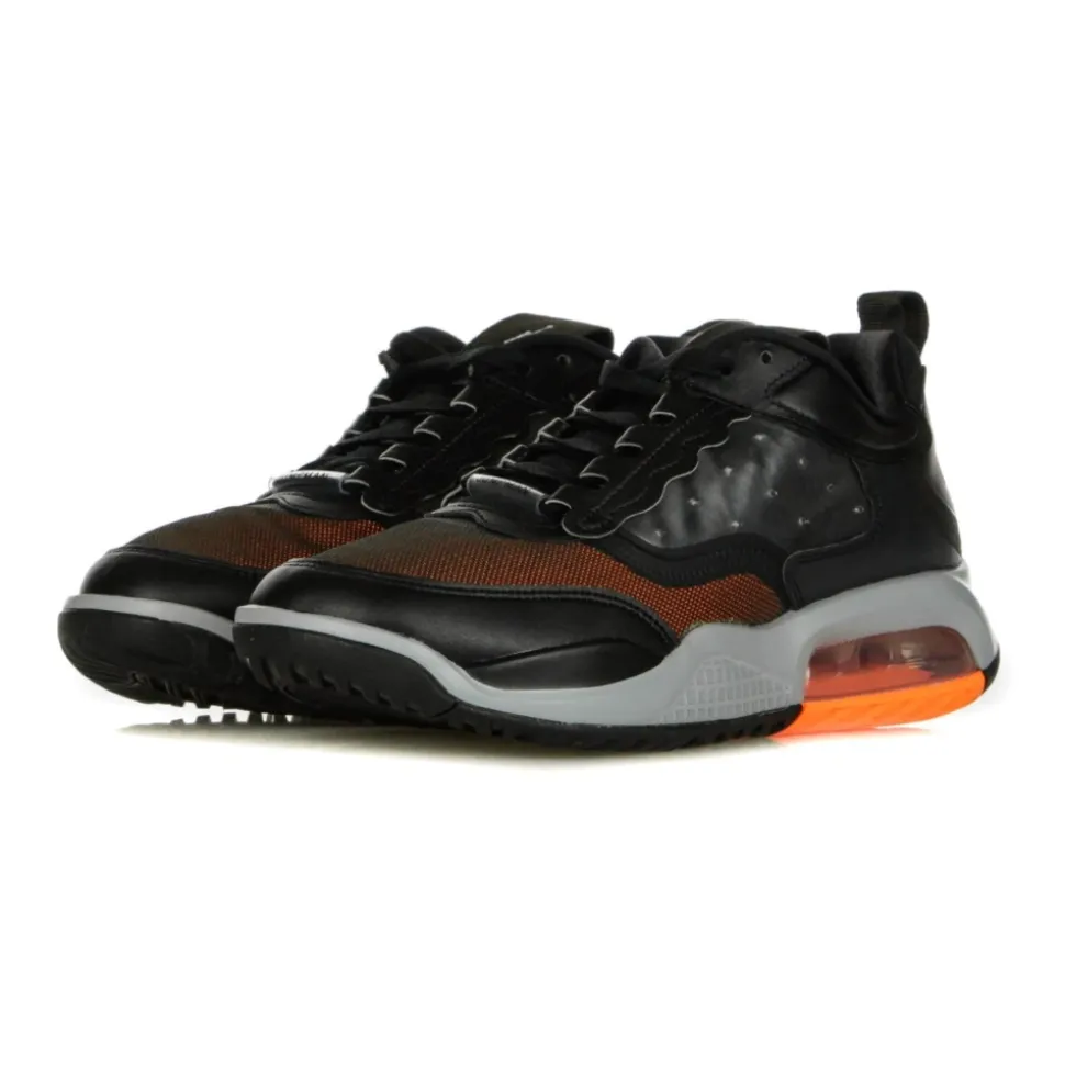 Sneaker Basse Noire Réfléchissante Jordan
