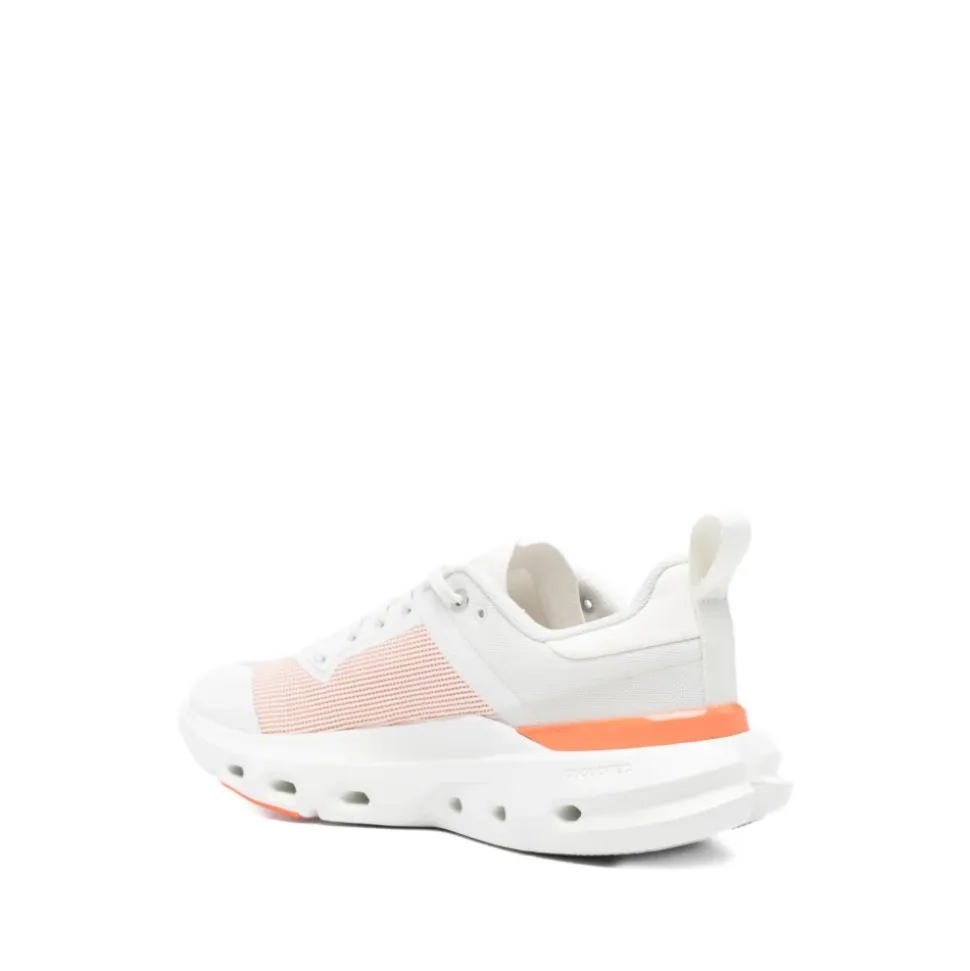 Sneakers Blanches avec Détail du Logo