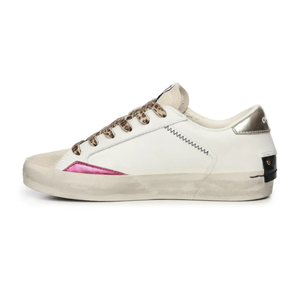 Sneakers en Cuir avec Détails Métalliques