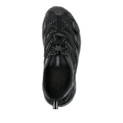 Sneakers noires légères avec design découpé
