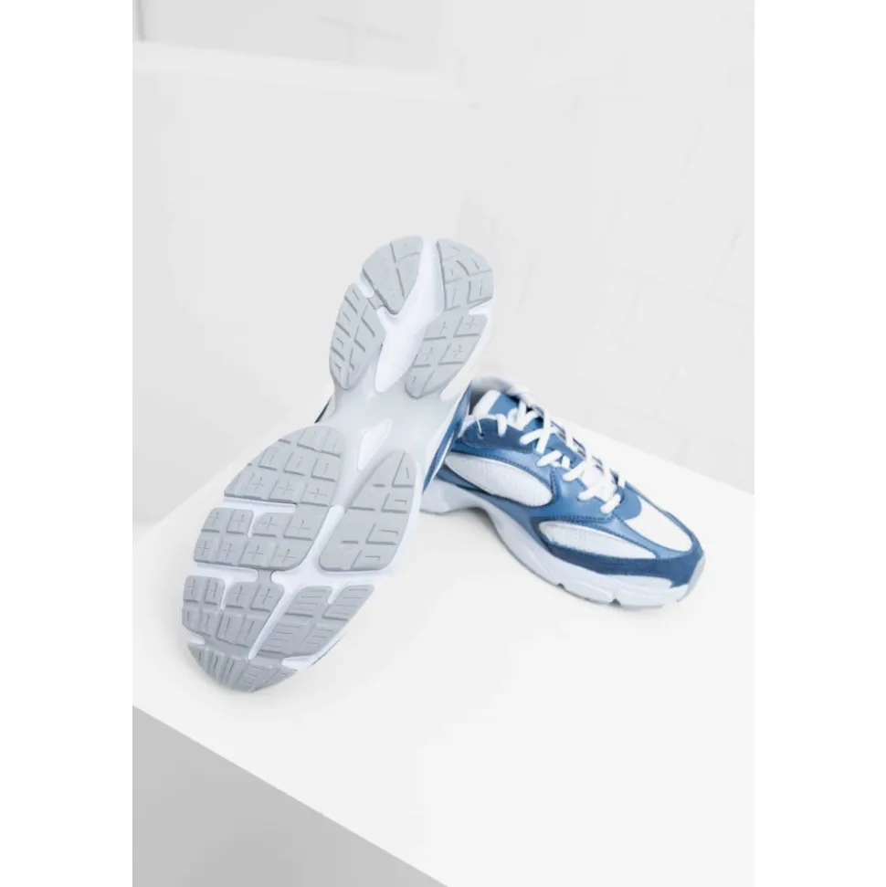 Storm 96 2K Sneakers